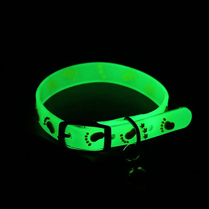 Glowing Cat Necklace for Nighttime Adventures - Wags & Whiskers